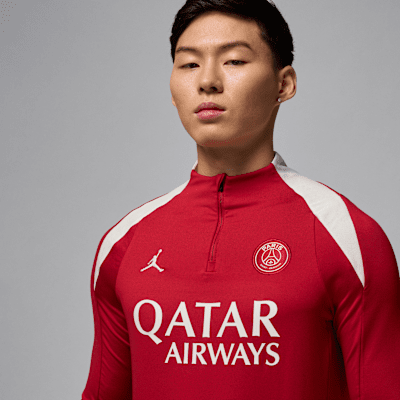 Playera de entrenamiento de fútbol Jordan Dri-FIT de tejido Knit para hombre Paris Saint-Germain Strike Fourth