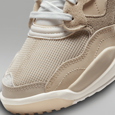 Jordan MA2 Shoe