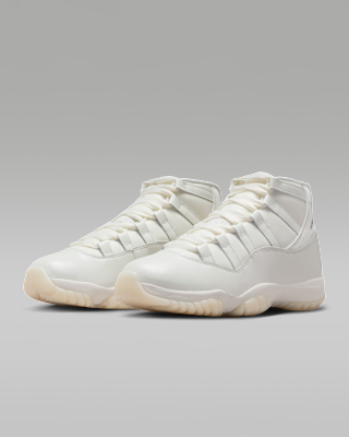 Air Jordan 11 Retro "Pearl"