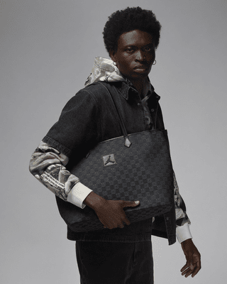 Мужская сумка Jordan Monogram Tote Bag (32L)