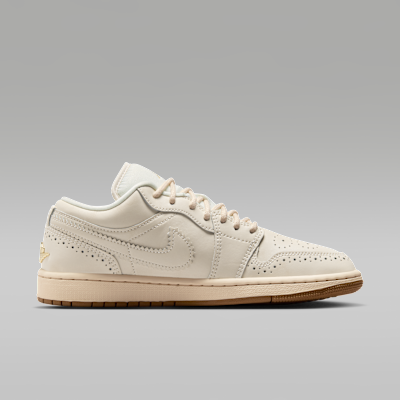 Jordan Air Jordan 1 Low SE Kadın Ayakkabısı görsel 3