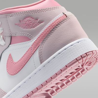 Air Jordan 1 Mid Big Kids' Shoes