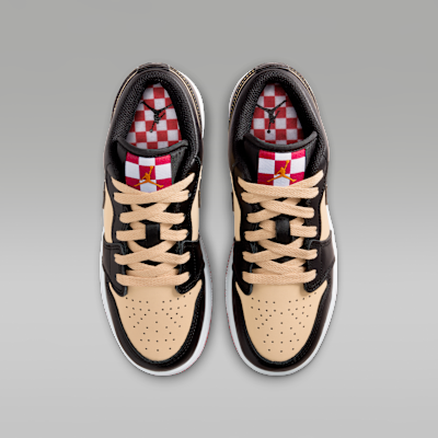 Air Jordan 1 Low SE Older Kids' Shoes