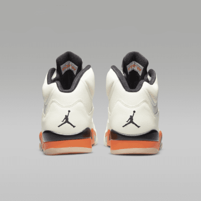 Air Jordan 5 Retro Shoe. Nike IN