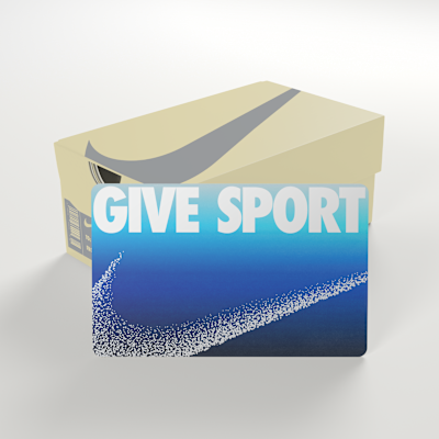 La tarjeta de regalo Nike se envía por correo en una minicaja de tenis Nike