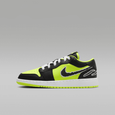 NIKE公式】エア ジョーダン 1 LOW SE ジュニアシューズ.オンライン