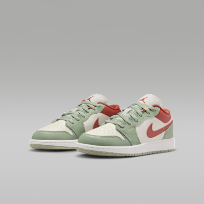 Air Jordan 1 Low Older Kids' Shoes