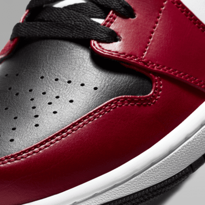 에어 조던 1 미드 신발