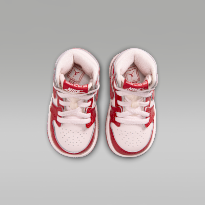 Jordan 1 Retro High OG "Nails and Grails" view 4