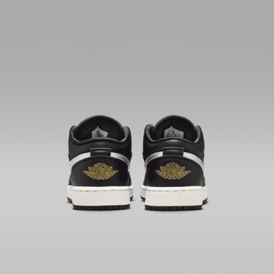 รองเท้าเด็กโต Air Jordan 1 Low SE