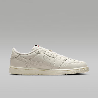 Jordan Air Jordan 1 Retro Low Erkek Ayakkabısı görsel 3