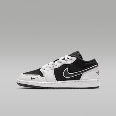 Nike  sneaker 