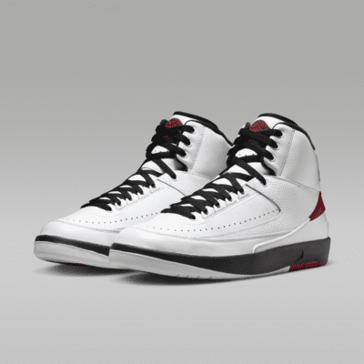 Air Jordan 2 Retro Men's Shoes. Nike IL