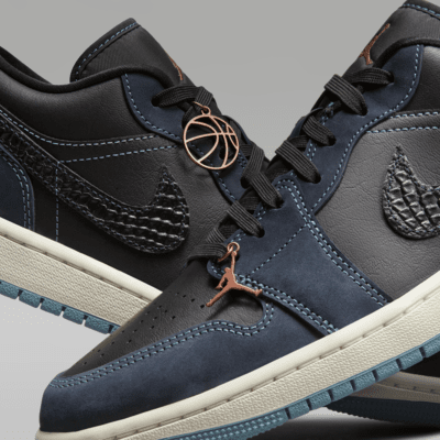 Air Jordan 1 Low SE Women's Shoes