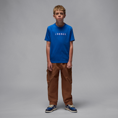 Playera con logotipo bordado Jordan para niños talla grande