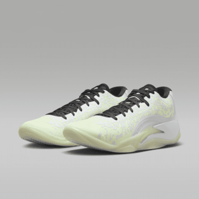 Zion 3 PF Basketball Shoes