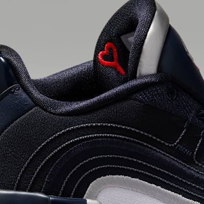 Tenis de básquetbol Luka 4 "Navidor"