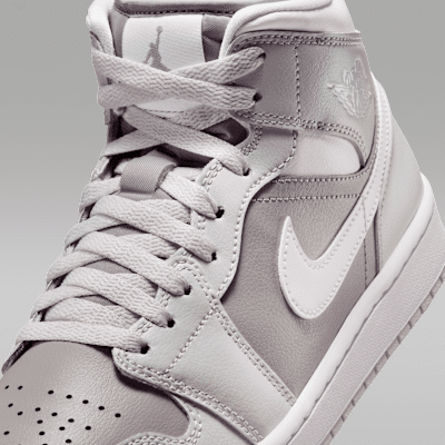 Air Jordan 1 Mid Women's Shoes