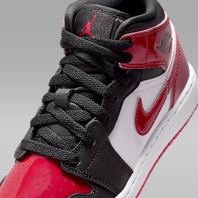 Air Jordan 1 Mid Big Kids' Shoes