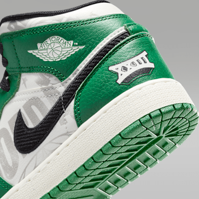 Air Jordan 1 Mid SE Older Kids' Shoes