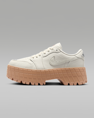 Женские кроссовки Air Jordan 1 Brooklyn Low