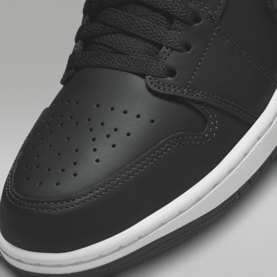 รองเท้าผู้ชาย Air Jordan 1 Low SE