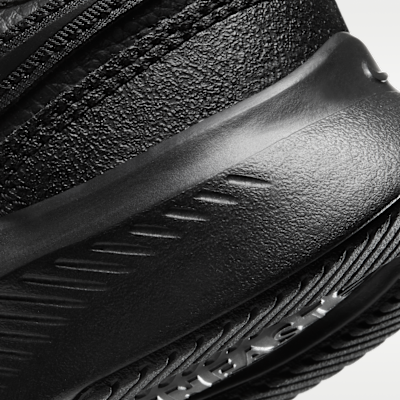 Nike Varsity Younger Kids' Shoe