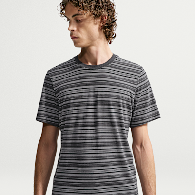 Dark Smoke Grey