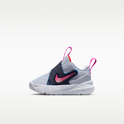 Tenis para bebé e infantil Nike Team Hustle D 12