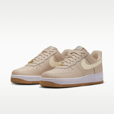 รองเท้าผู้หญิง Nike Air Force 1 '07