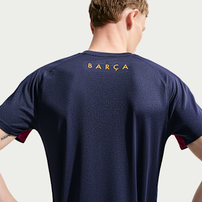 Nike FC Barcelona Strike Nike Dri-FIT Kısa Kollu Erkek Futbol Üstü görsel 2