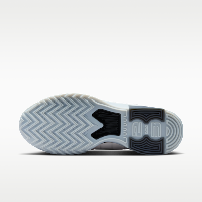 LeBron Witness 9 Basketball Shoes