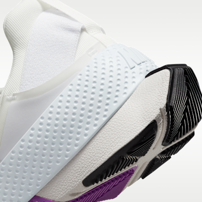 Nike Go FlyEase 女款輕鬆穿脫鞋款