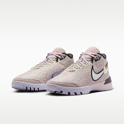 Tenis de básquetbol LeBron NXXT Genisus