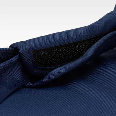 กระเป๋า Duffel ฟุตบอล Nike Academy Team (ขนาดกลาง, 60 ล.)
