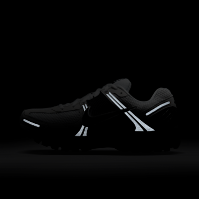 รองเท้าผู้ชาย Nike Zoom Vomero 5