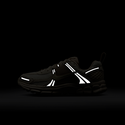 Nike Vomero 5 Older Kids' Shoes with Reflective Design Accents
