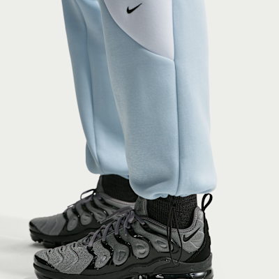 Nike Tech Renk Bloklu Açık Paçalı Fleece Erkek Eşofman Altı görsel 6