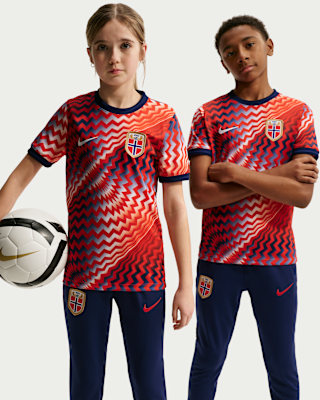 Детские шорты Norway Big Kids' Nike Dri-FIT Soccer Pre-Match Short-Sleeve Top