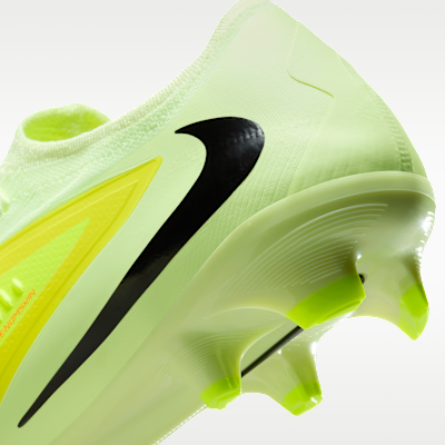 Nike Phantom 6 Low Pro Firm-Ground Football Boot