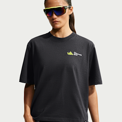 Nike ACG Kadın Tişörtü