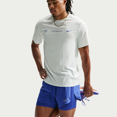 Nike Stride Dri-FIT 13 cm Hibrit Erkek Koşu Şortu görsel 4
