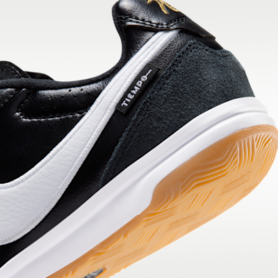 Nike Jr. Tiempo Streetgato Older Kids' Indoor/Court Low-Top Football Shoes