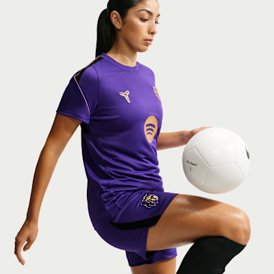 Nike FC Barcelona Strike Deplasman Kobe Dri-FIT Kısa Kollu Futbol Kadın Üstü görsel 3