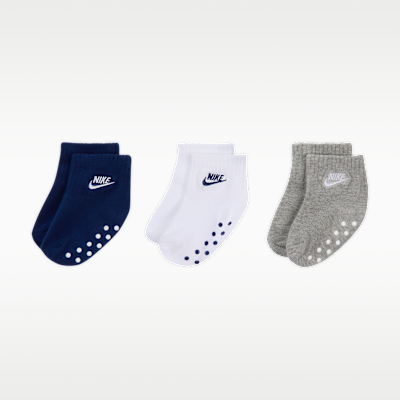 Nike griffige Knöchelsocken für Babys (6–12 M) (3 Paar)