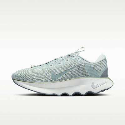 ナイキ モティバ ウィメンズ ウォーキングシューズ