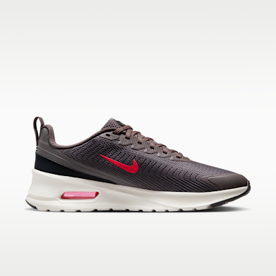 ナイキ エア マックス ニュアクシス メンズシューズ