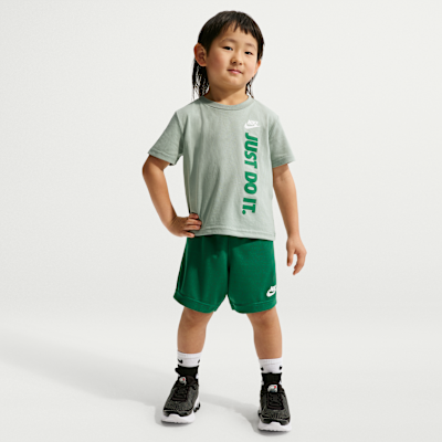 Детские брюки Nike Sportswear Toddler "Just Do It" Graphic T-Shirt and Mesh Shorts Set
