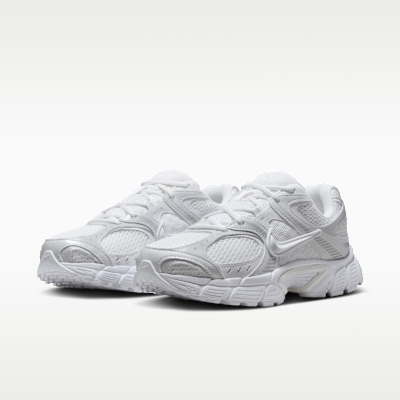 Nike V5 RNR Women's Shoes with Reflective Accents