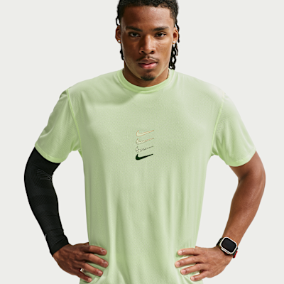 Nike Dri-FIT Erkek Koşu Üstü